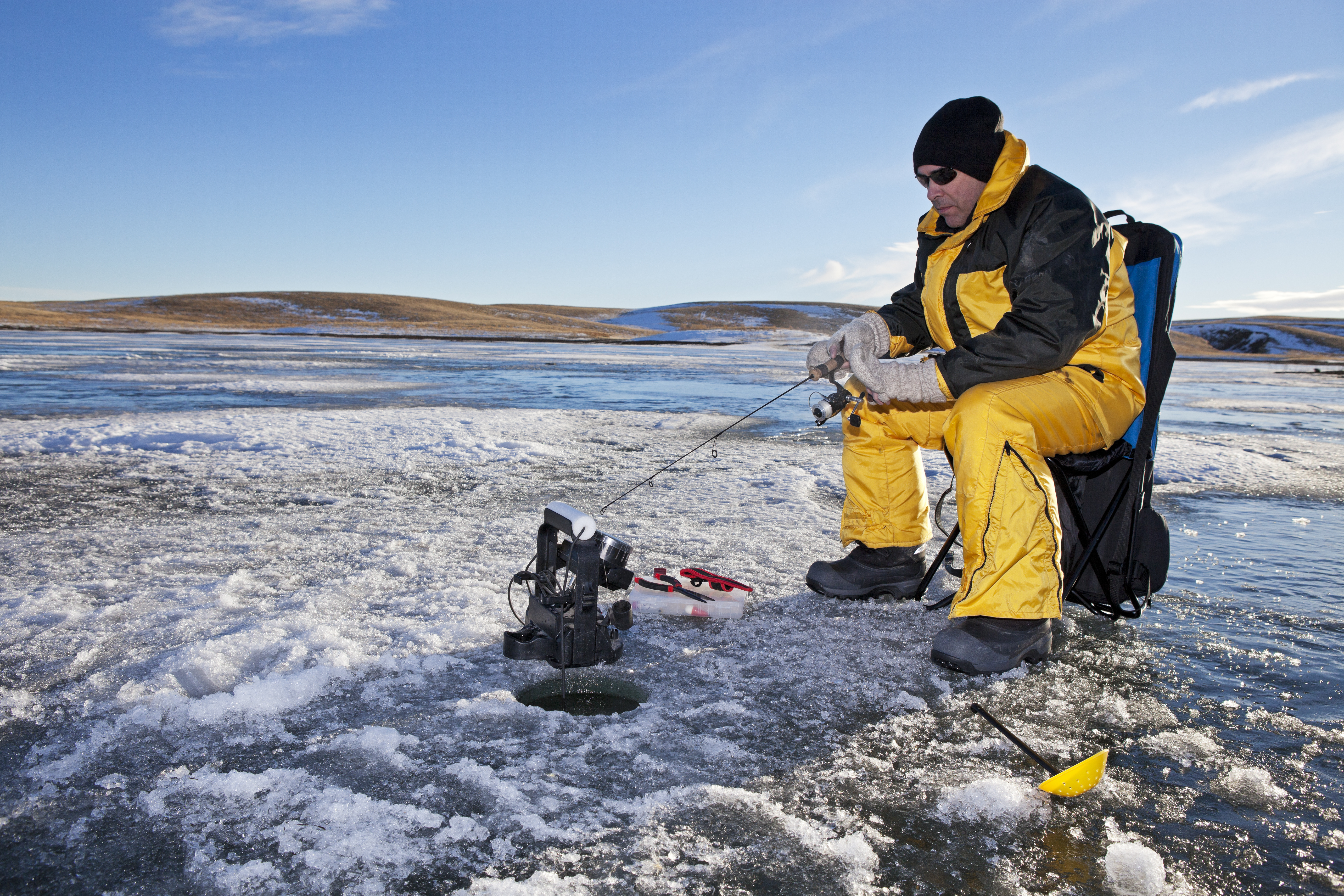 Best Ice Fishing Fishfinder Gearing Up for Winter
